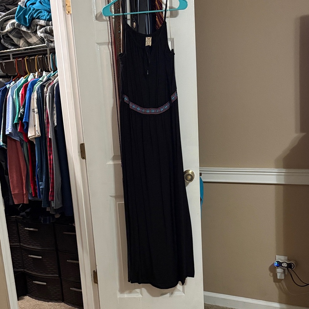 Faded Glory Black Maxi Dress with Embroidered Detail
